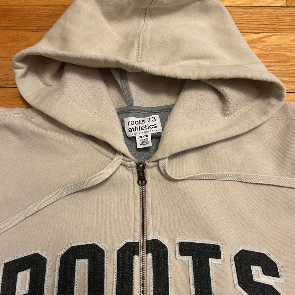 Y2K Roots VINTAGE zip up - Picture 3 of 7